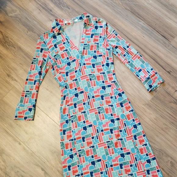 Diane Von Furstenberg Dresses & Skirts - Diane Von Furstenberg Dress!